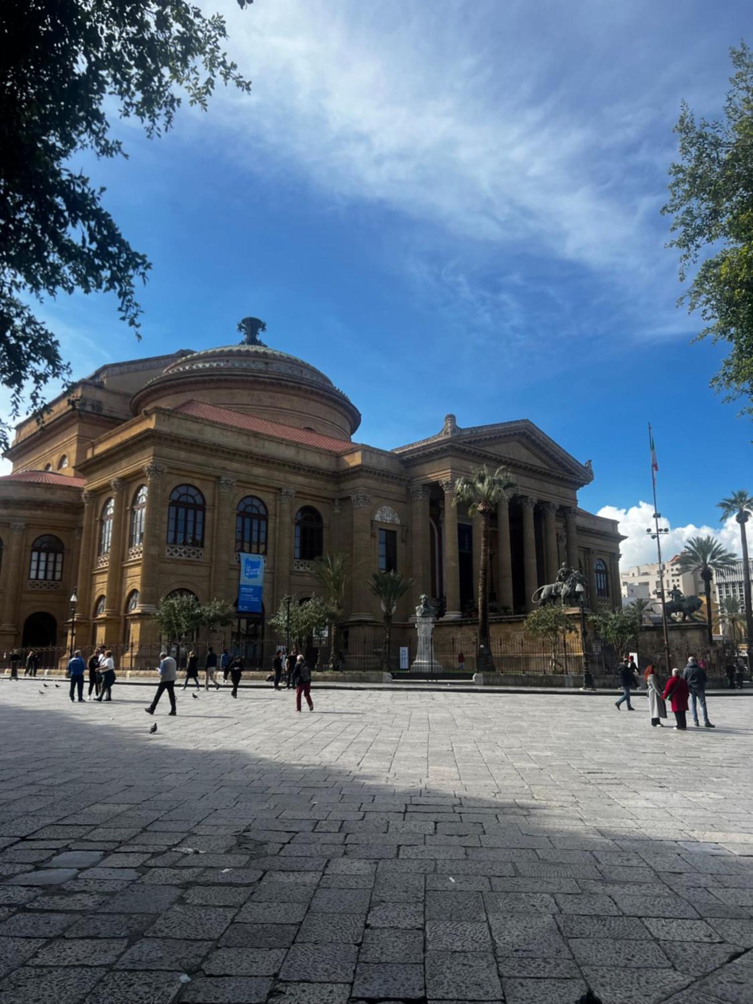 Апартаменты Maqueda Vibes Палермо Экстерьер фото